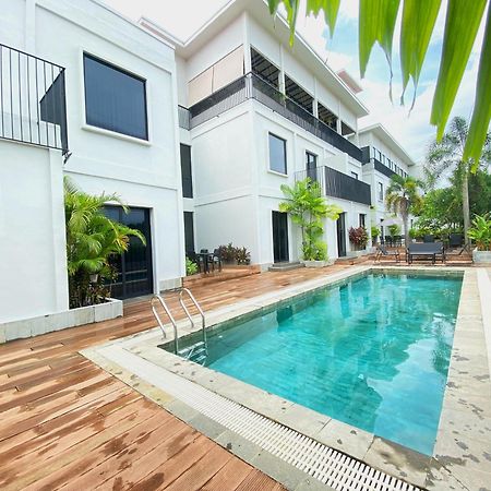 Onyx Hotel & Villa Tanjunguban Exterior foto