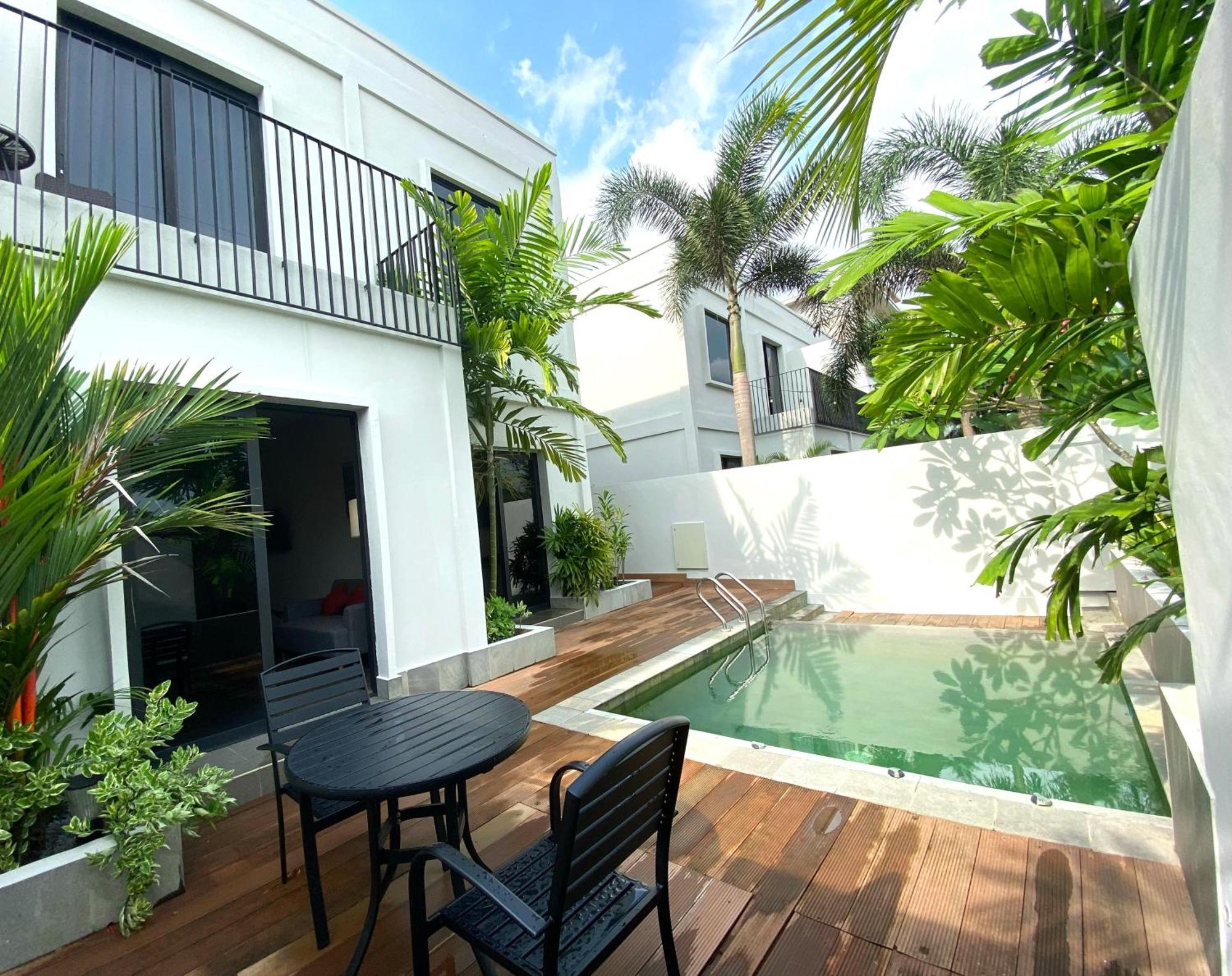Onyx Hotel & Villa Tanjunguban Exterior foto